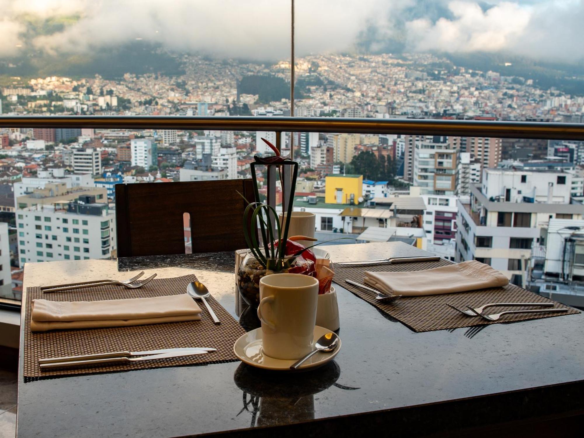 Swissotel Кито Экстерьер фото